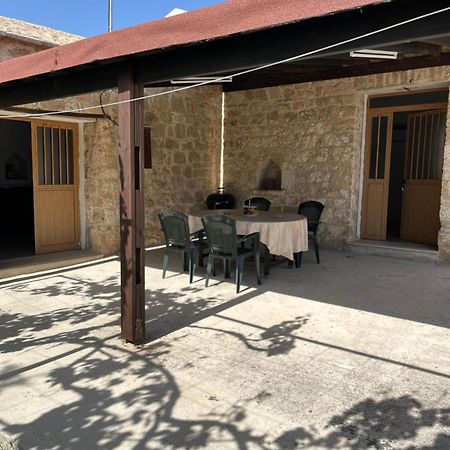 Friendly Villagehouse Paphos Exterior foto